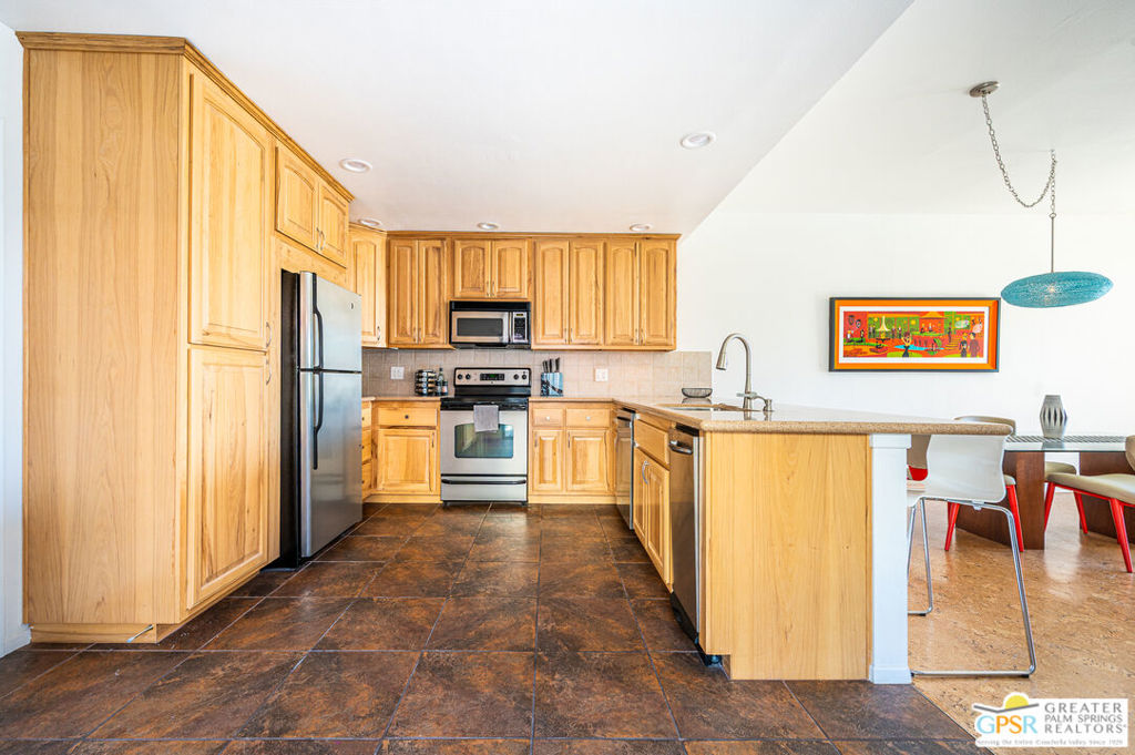 MLS #25582841PS image #12