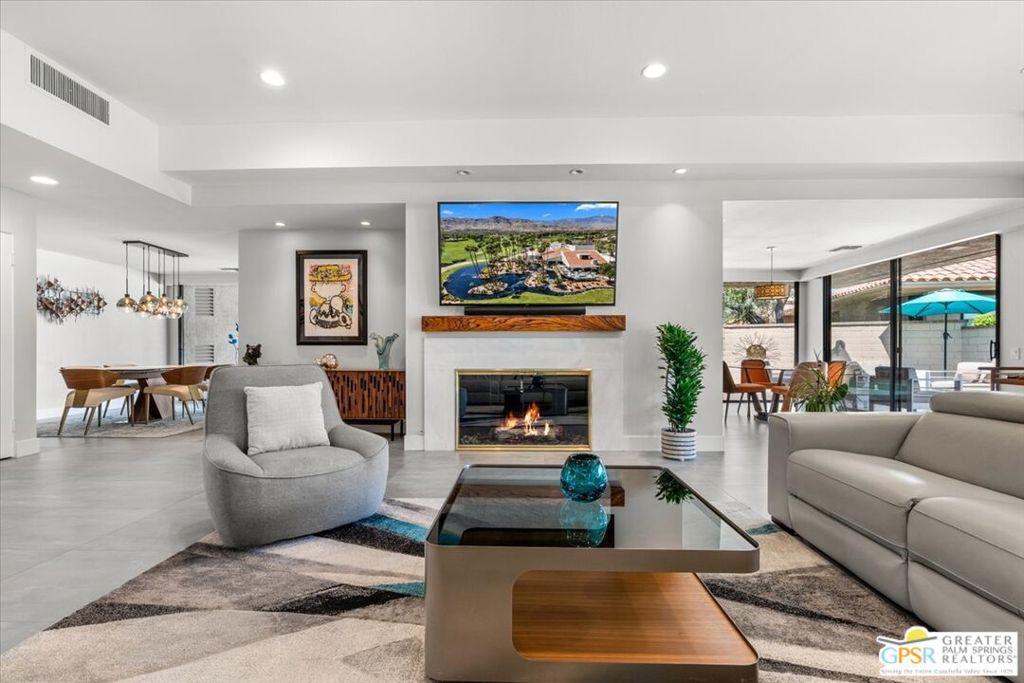 MLS #25582843PS image #2