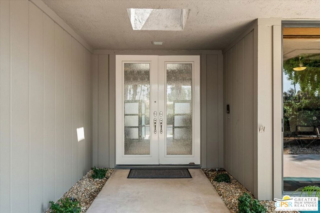 MLS #25582843PS image #6