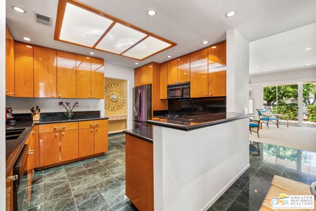 MLS #25583191PS image #15