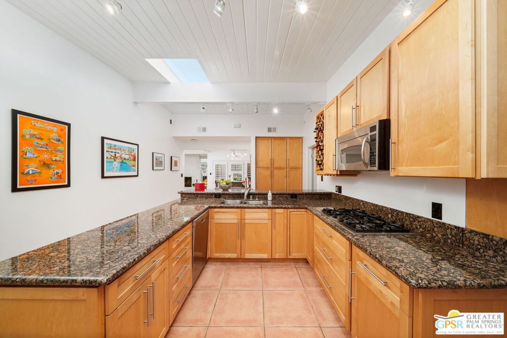 MLS #25583653PS image #24