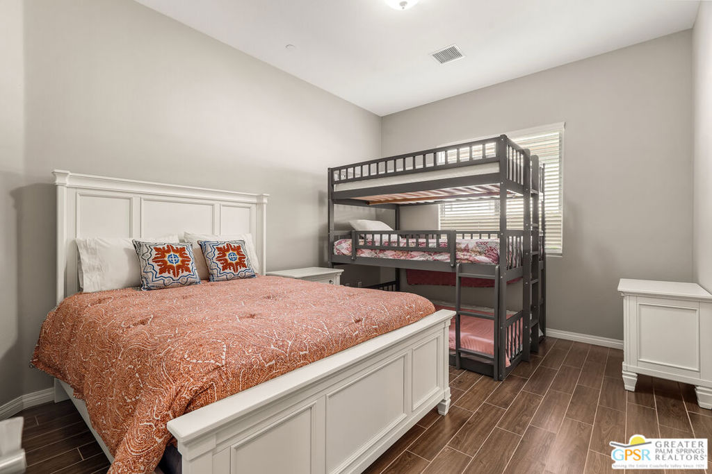 MLS #25583763PS image #25