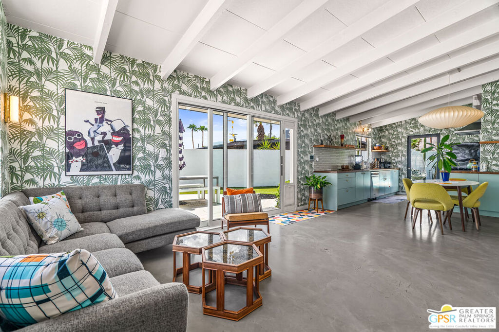 MLS #25583943PS image #5