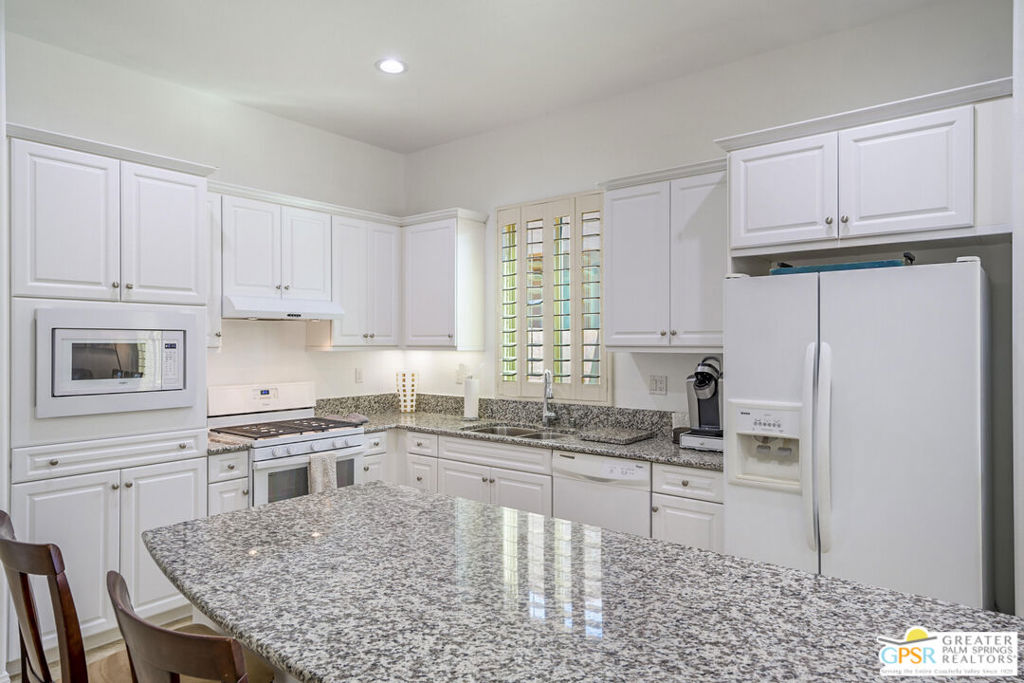 MLS #25584003PS image #2