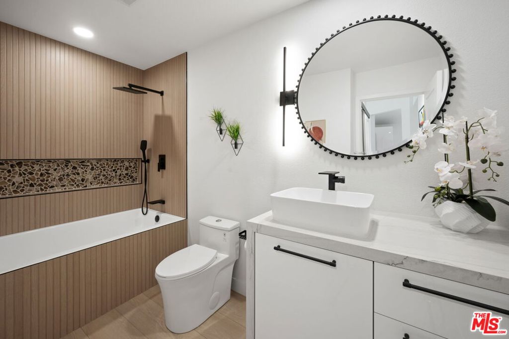 MLS #25585997 image #11