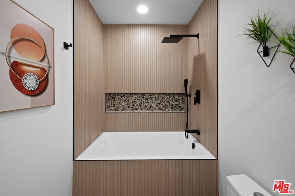 MLS #25585997 image #12