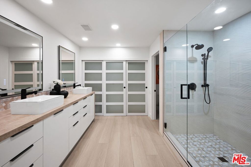 MLS #25585997 image #22