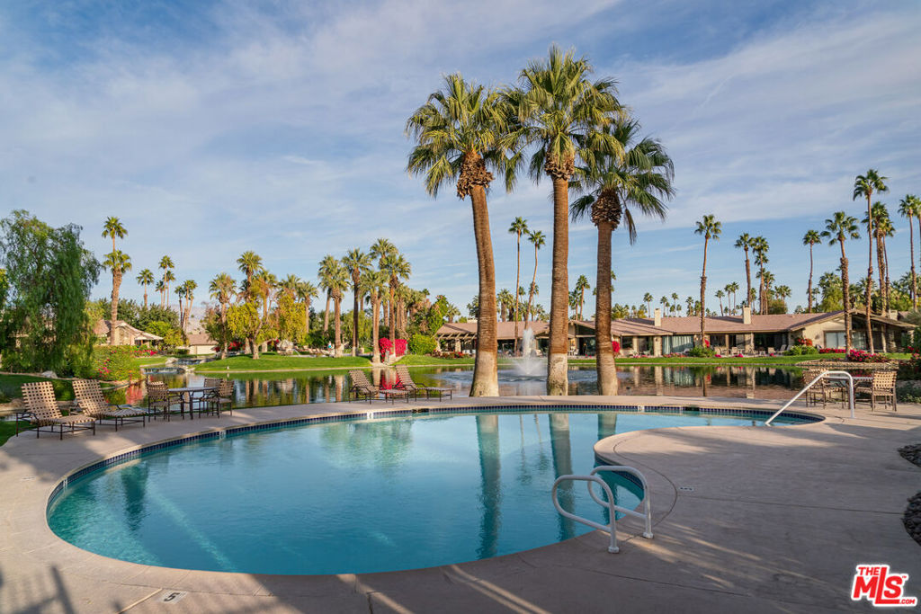 MLS #25586213 image #16