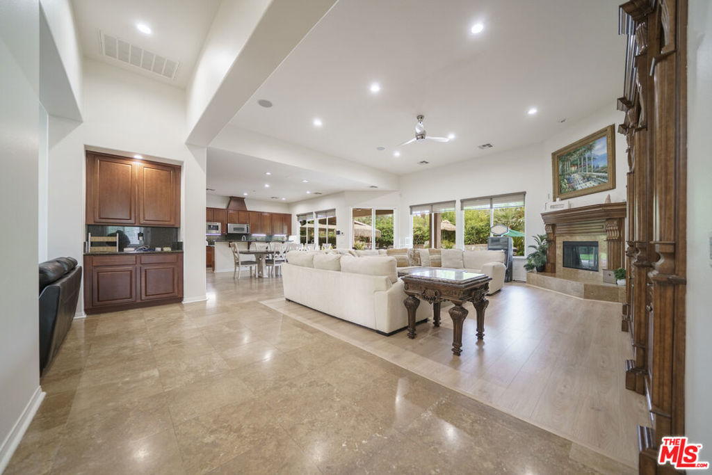 MLS #25586529 image #30