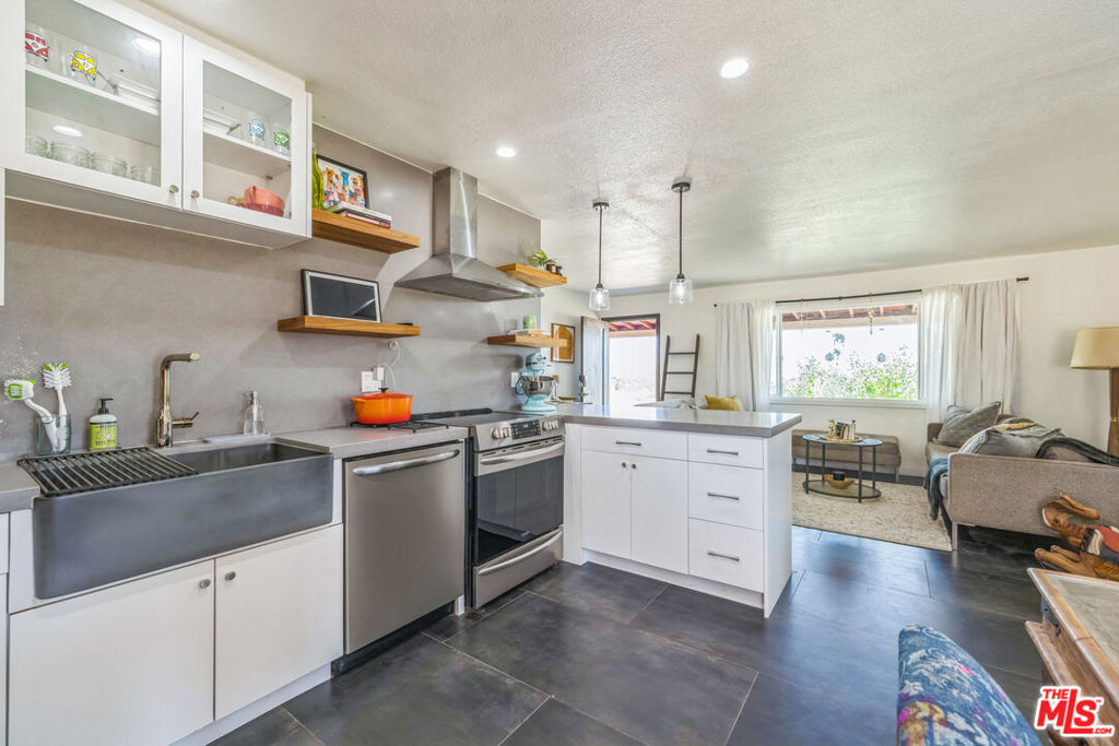 MLS #25587035 image #10