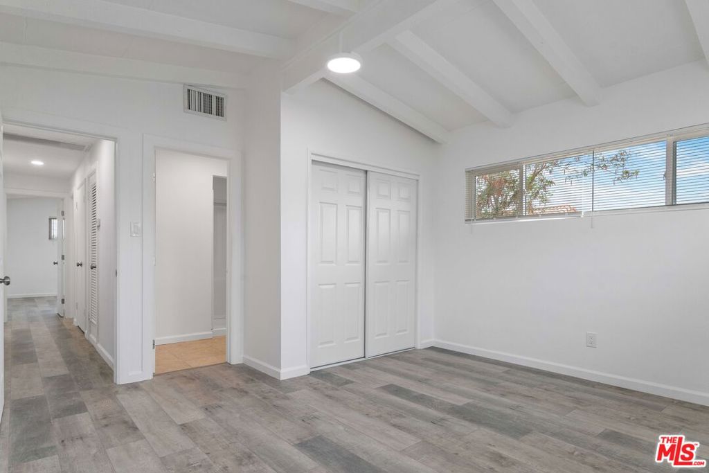 MLS #25587223 image #11