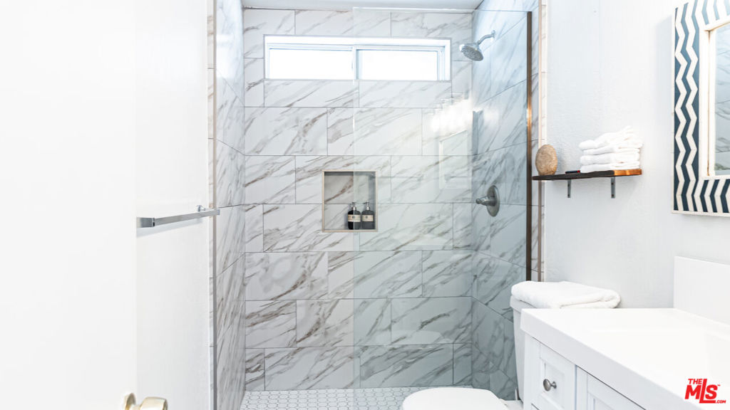 MLS #25588159 image #21