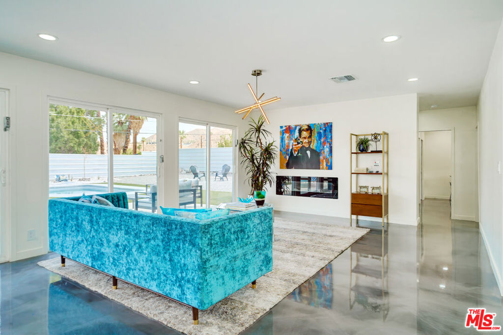 MLS #25588563 image #1