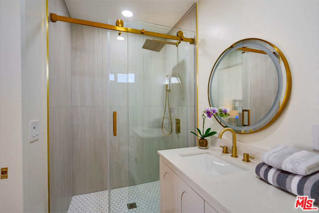 MLS #25588563 image #30