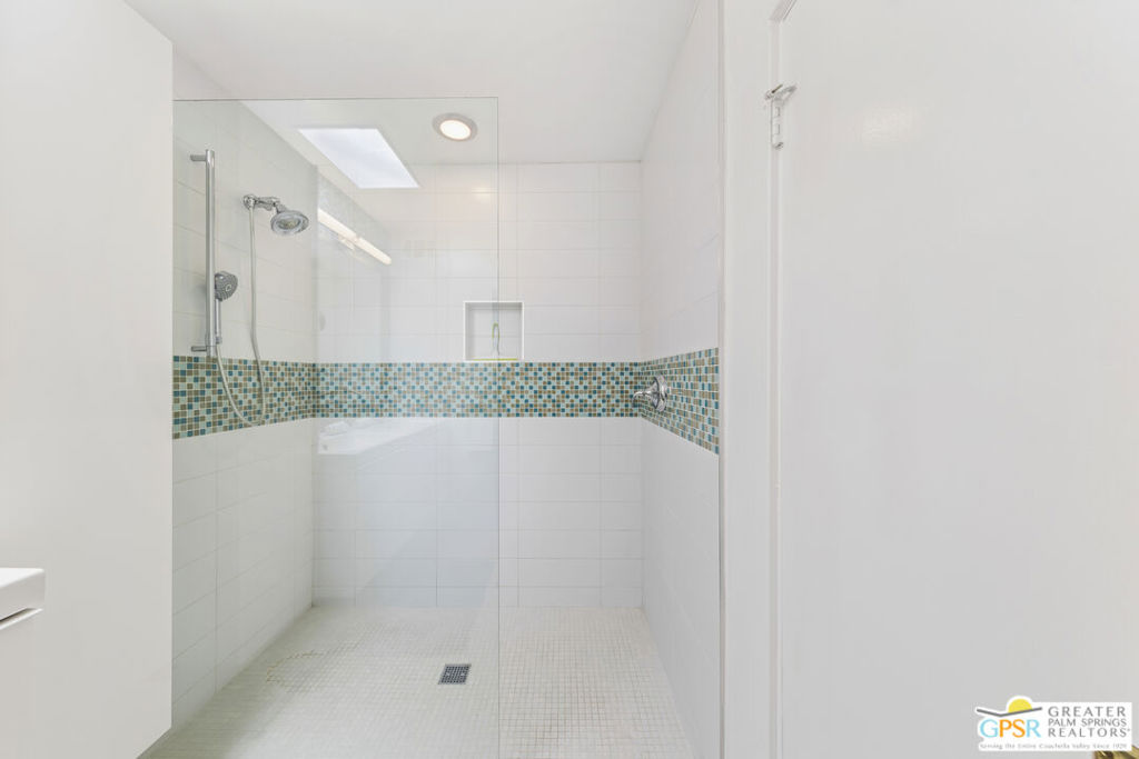 MLS #25588603PS image #22