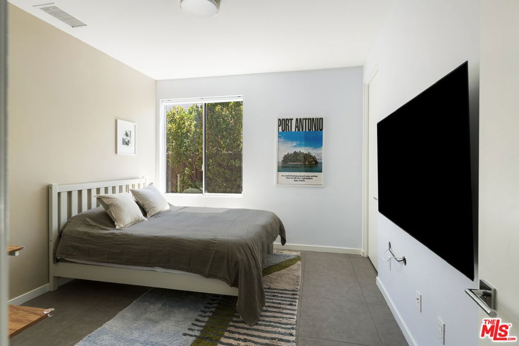 MLS #25589105 image #12