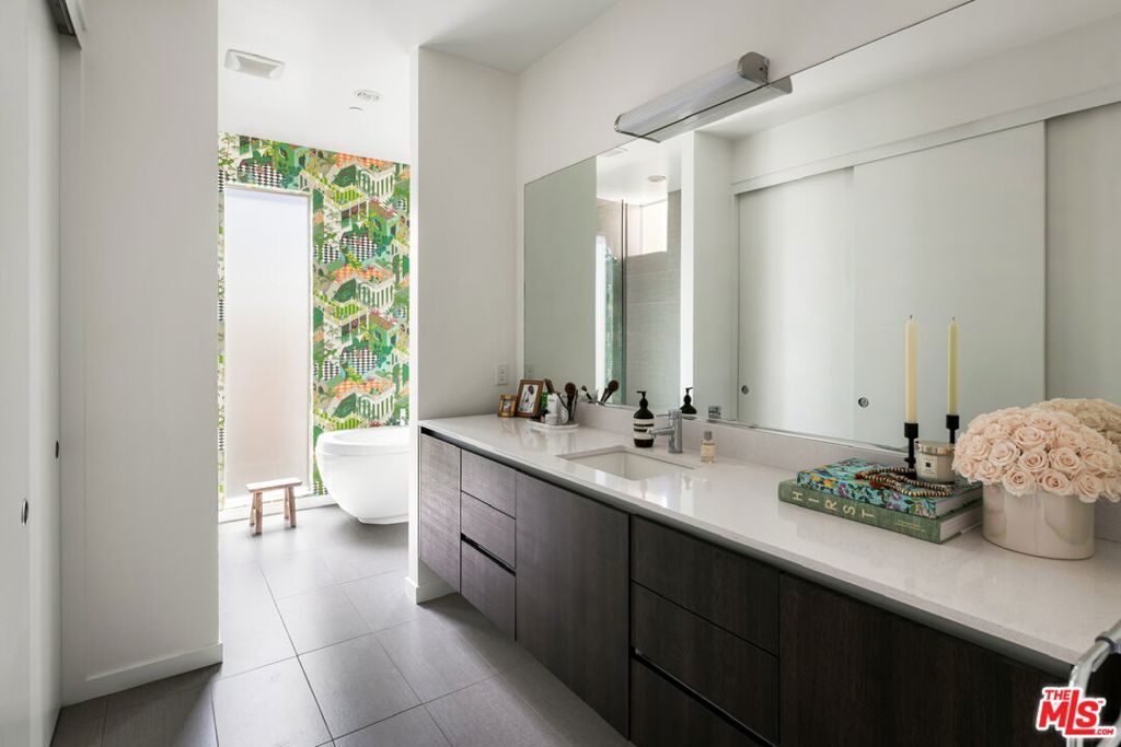 MLS #25589105 image #17