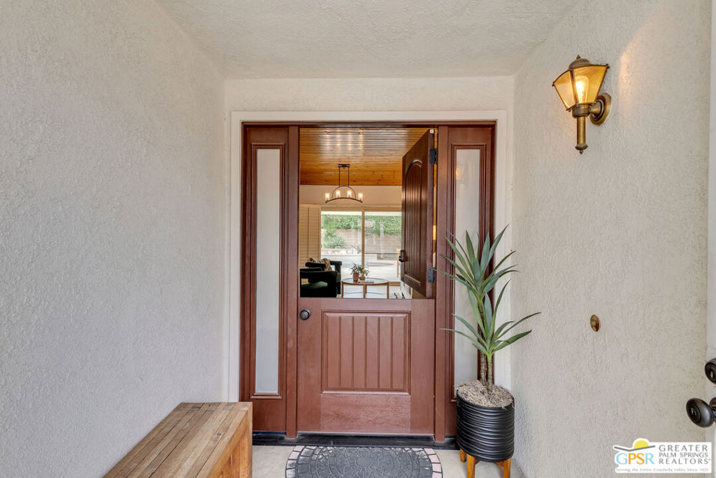 MLS #25589269PS image #2