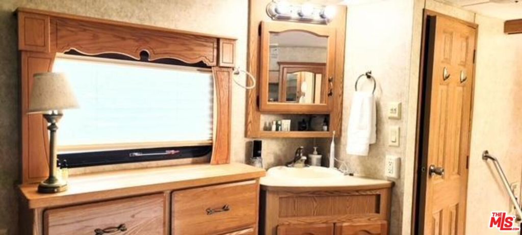 MLS #25590181 image #10