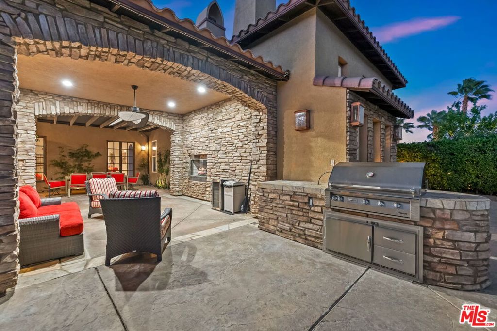 MLS #25590745 image #17