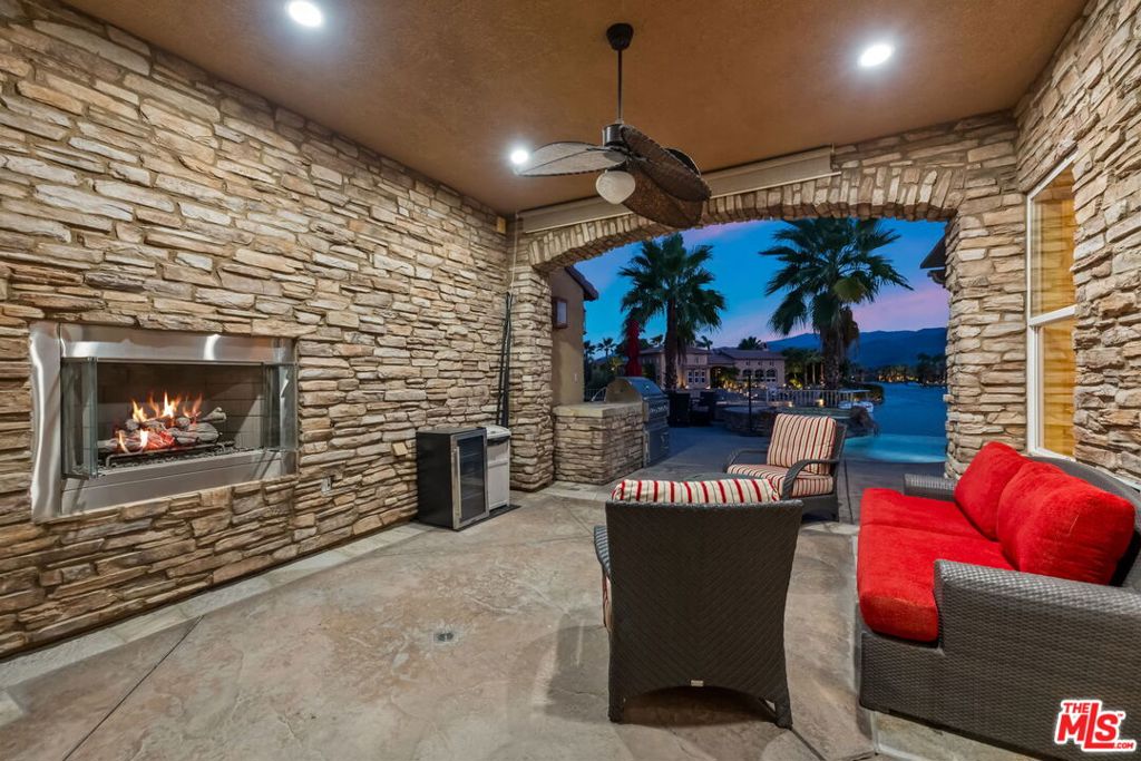 MLS #25590745 image #20