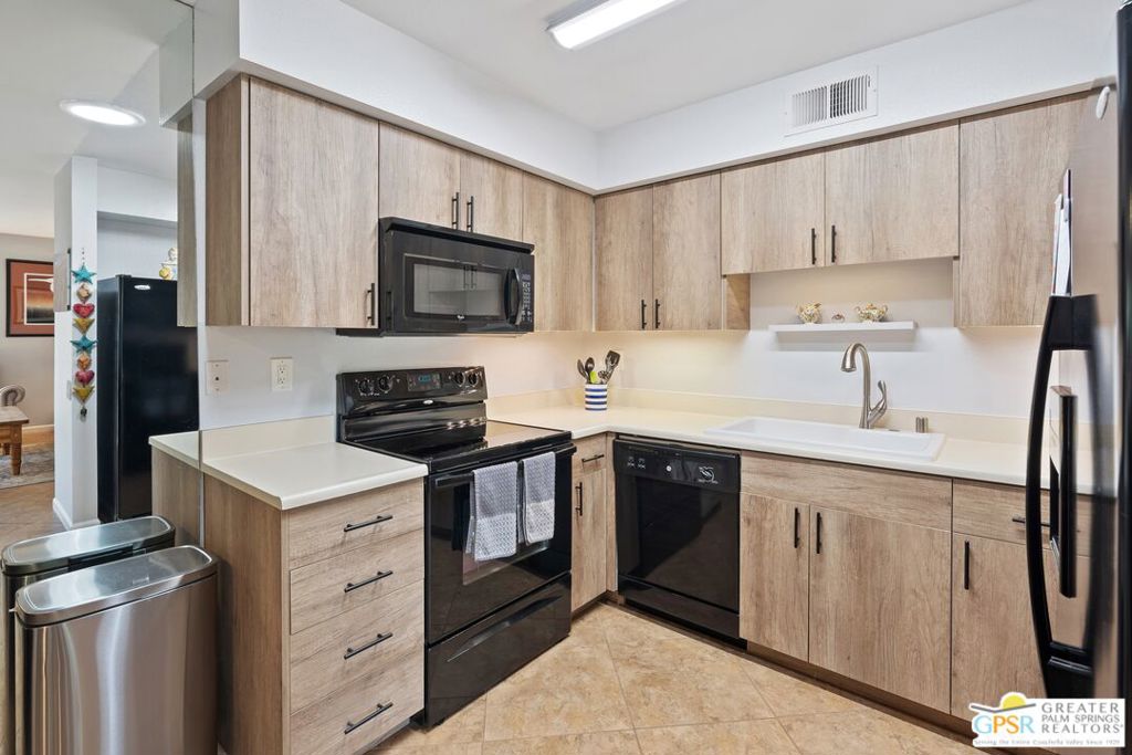 MLS #25591305PS image #5