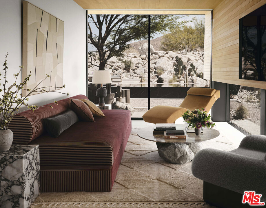 MLS #25591707 image #13