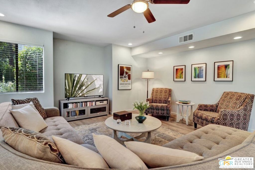 MLS #25591711PS image #0