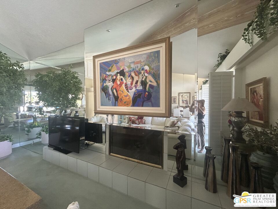 MLS #25591945PS image #2