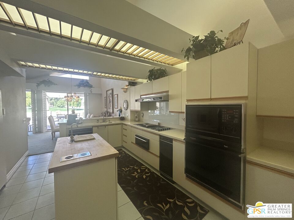 MLS #25591945PS image #6