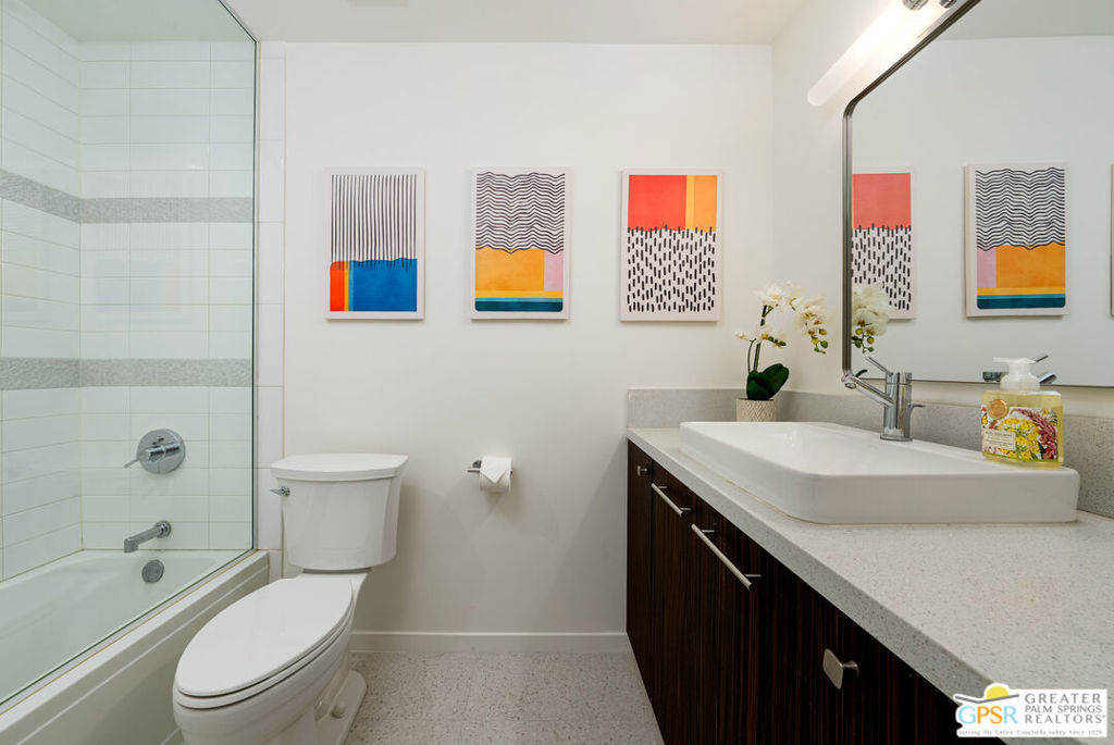 MLS #25592581PS image #24