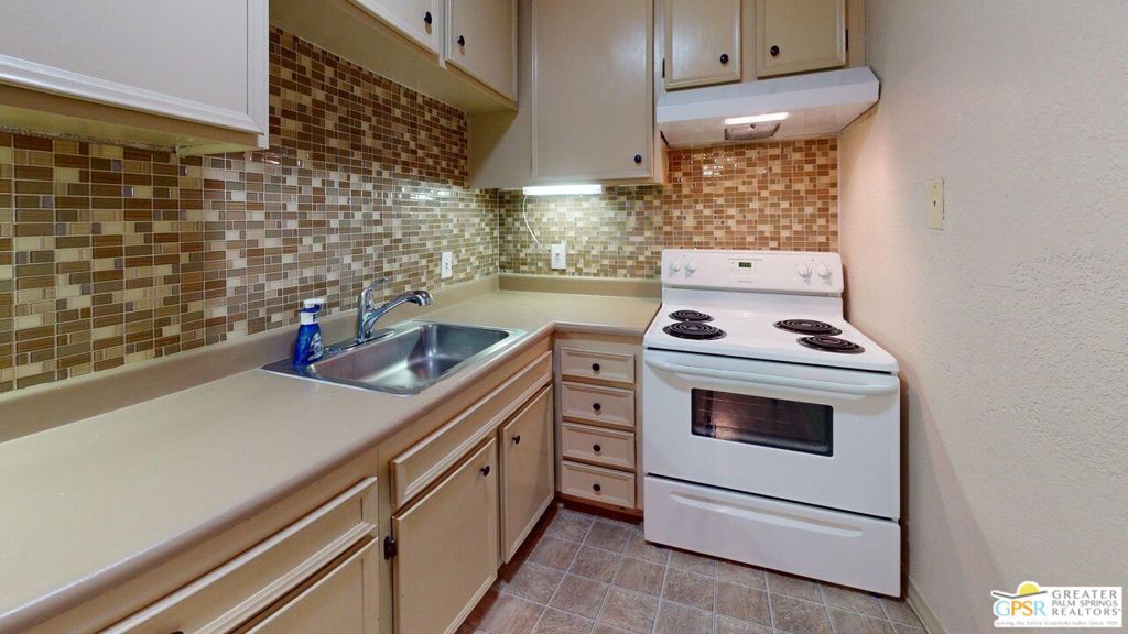 MLS #25592965PS image #8