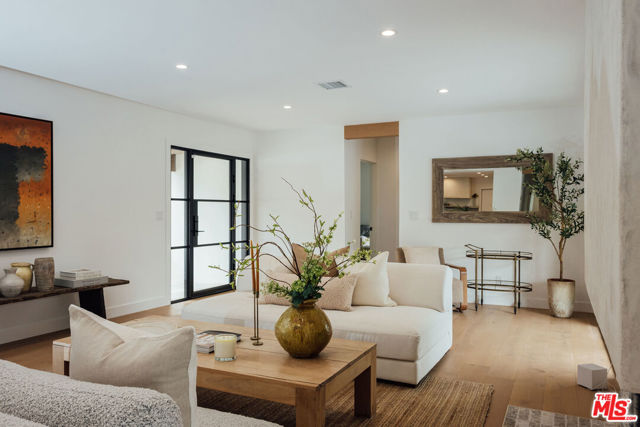 MLS #25593301 image #2