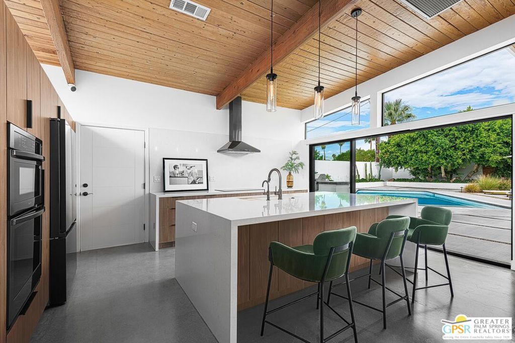 MLS #25593785PS image #6