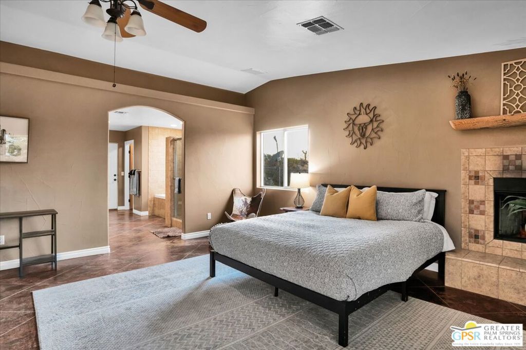 MLS #25593835PS image #14