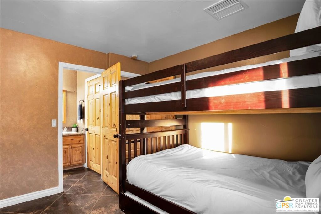 MLS #25593835PS image #21