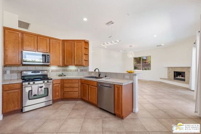 MLS #25594903PS image #15