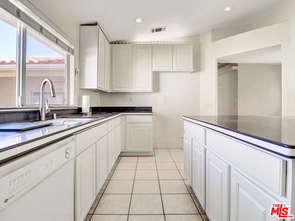 MLS #25594941 image #11