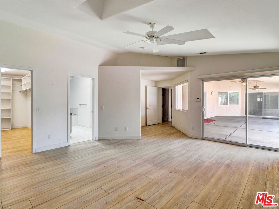 MLS #25594941 image #18