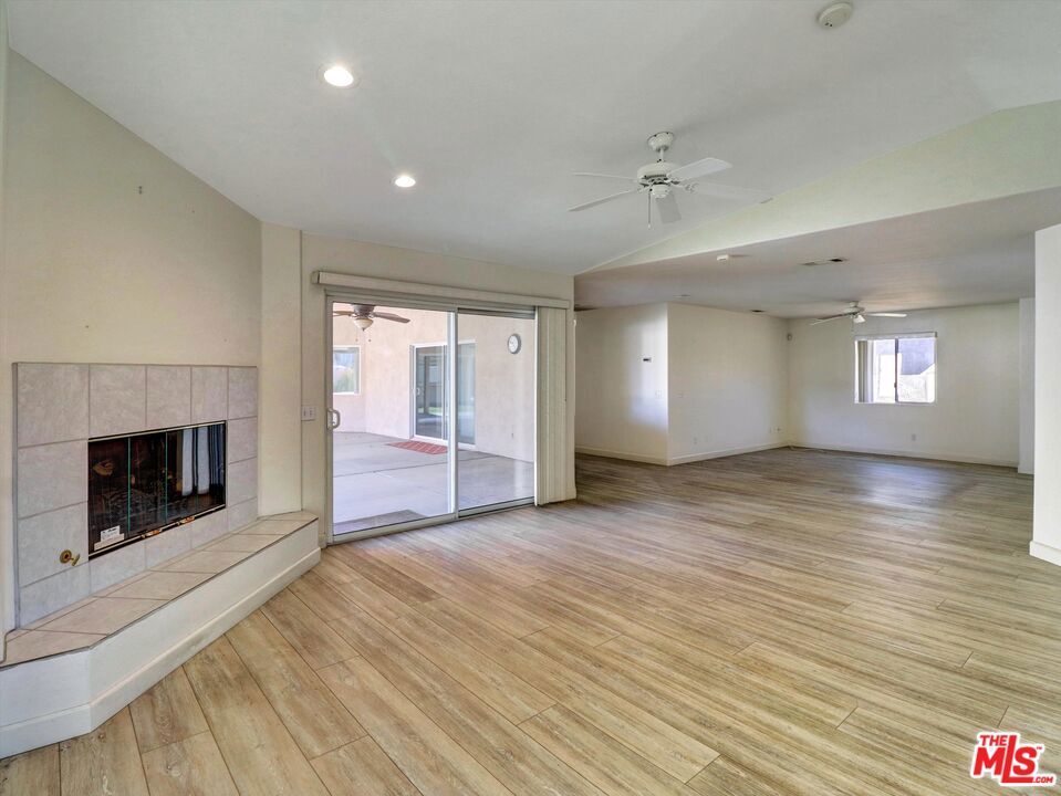 MLS #25594941 image #2