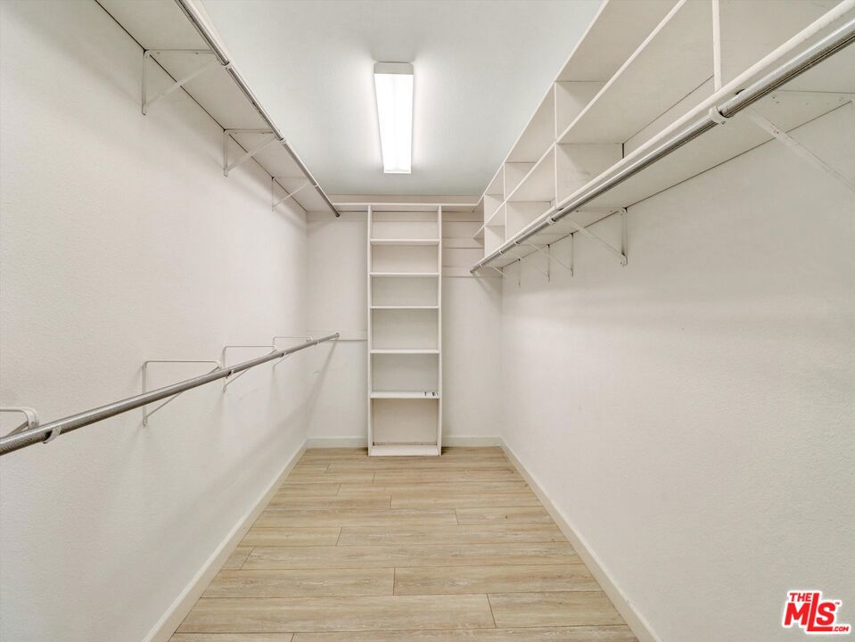 MLS #25594941 image #21