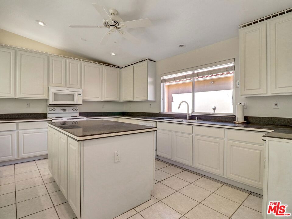 MLS #25594941 image #8