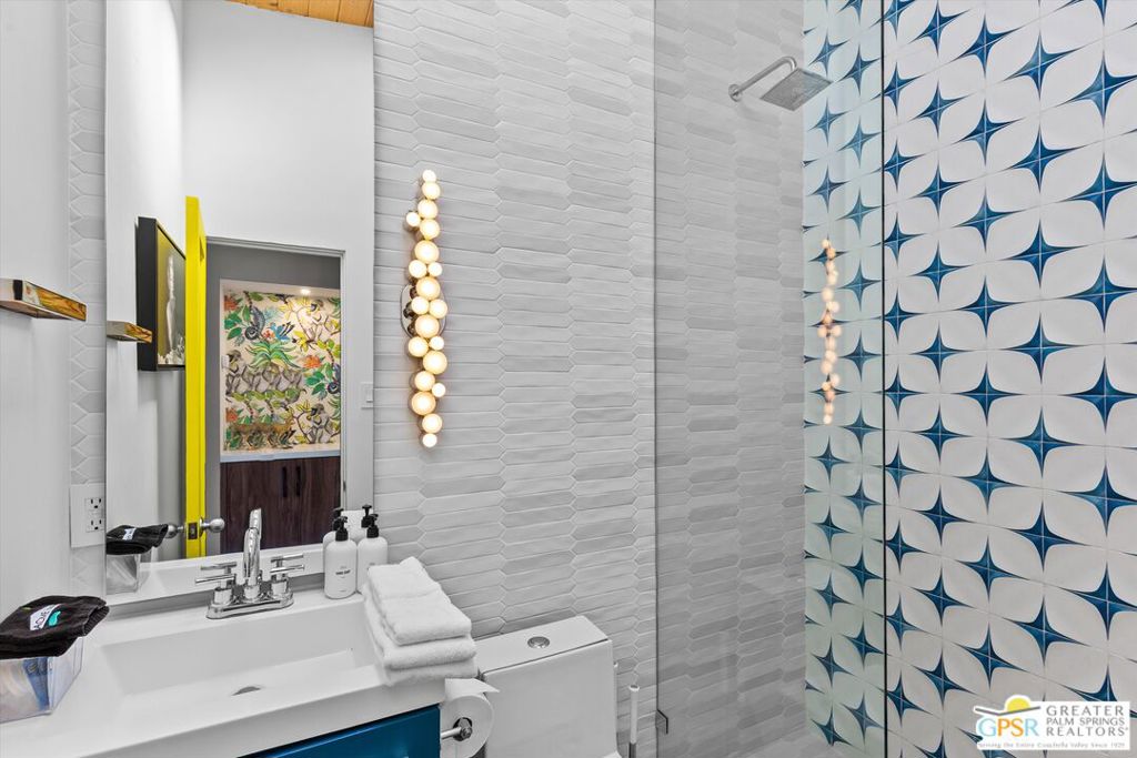 MLS #25595981PS image #25