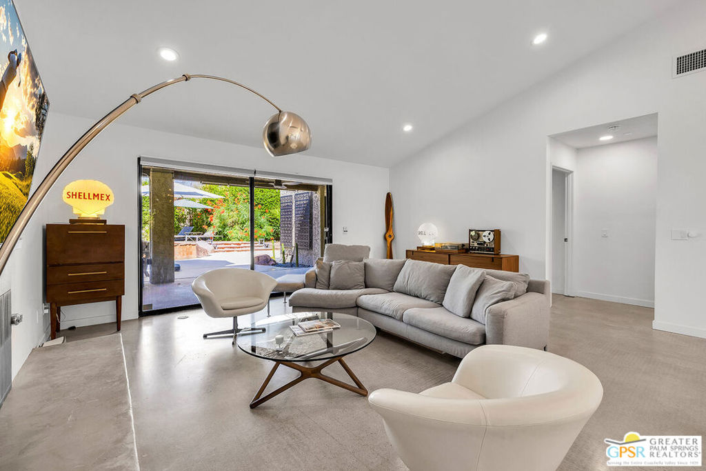 MLS #25596165PS image #6