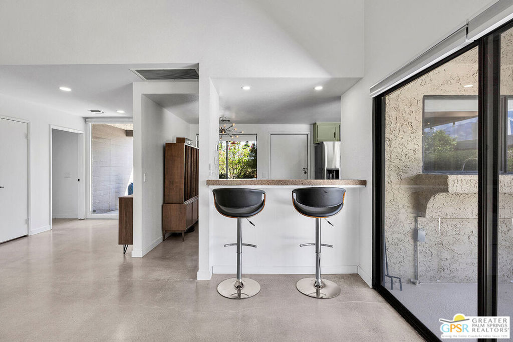 MLS #25596165PS image #9