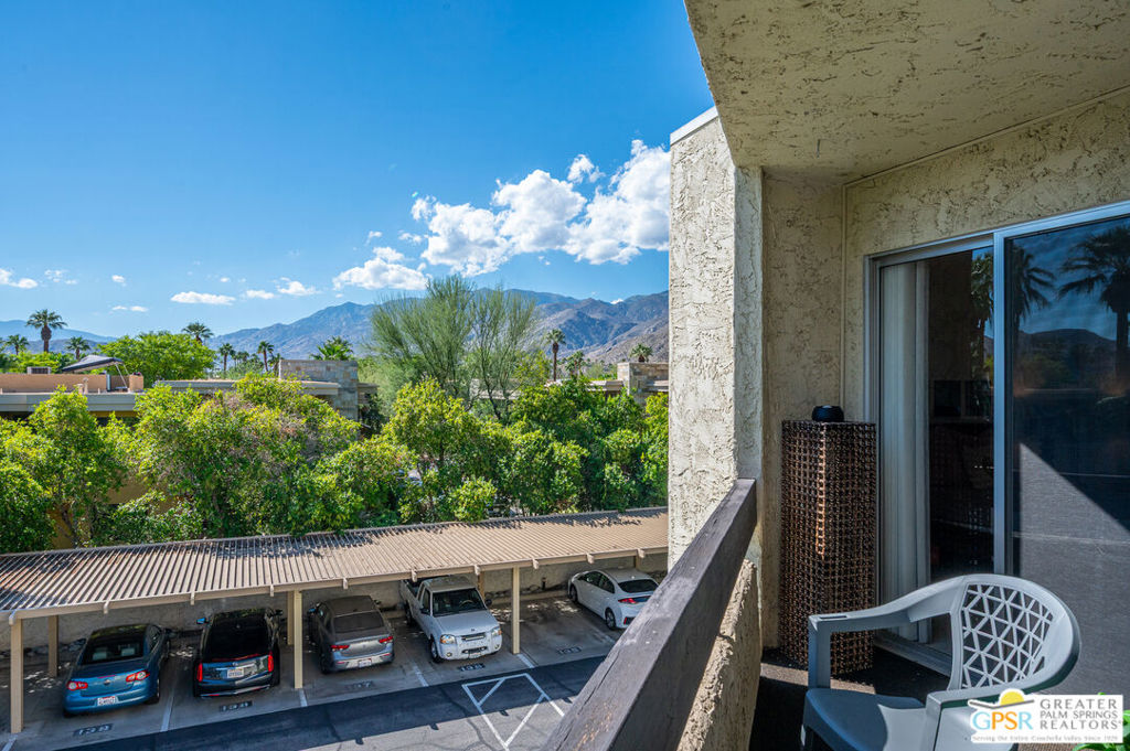 MLS #25596385PS image #25