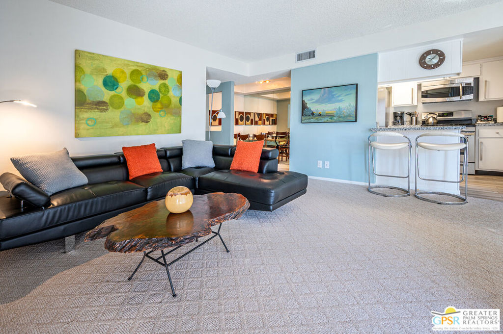 MLS #25596385PS image #6