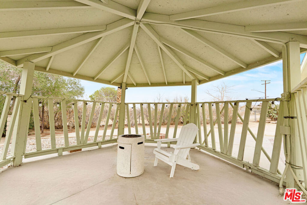 MLS #25596435 image #14