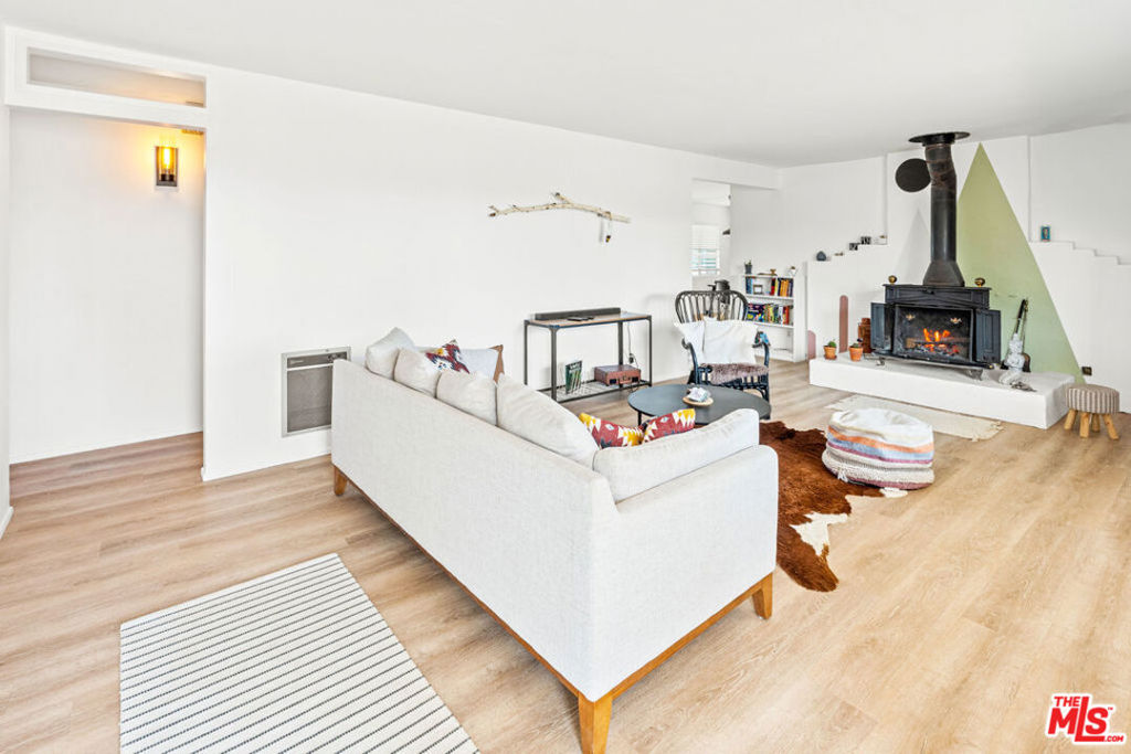 MLS #25596435 image #25