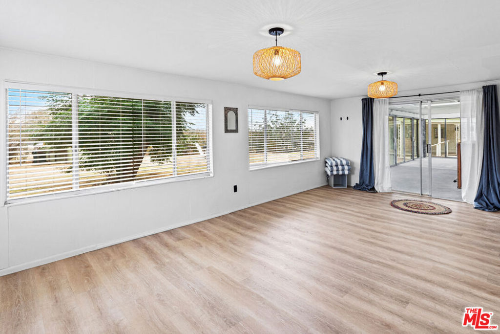 MLS #25596435 image #40